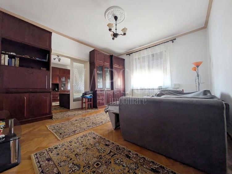 Casă individuală cu 4 camere cu Canalizare în Valenta