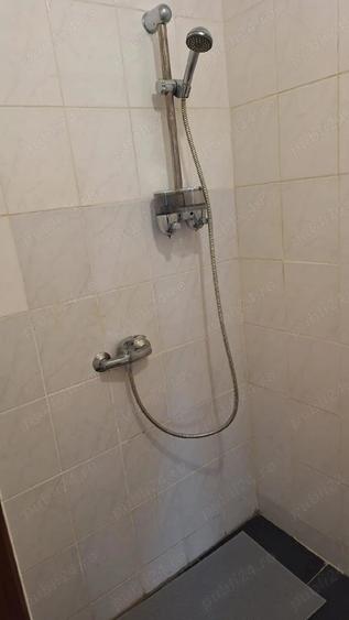 Proprietar,inchiriez garsoniere in vila,cartier DAMAROAIA,sector 1,capat tramvai 24,Autobuz ,Metrou - 5
