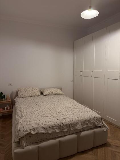 Apartament cu 2 camere semidecomandat, mobilat în Giroc