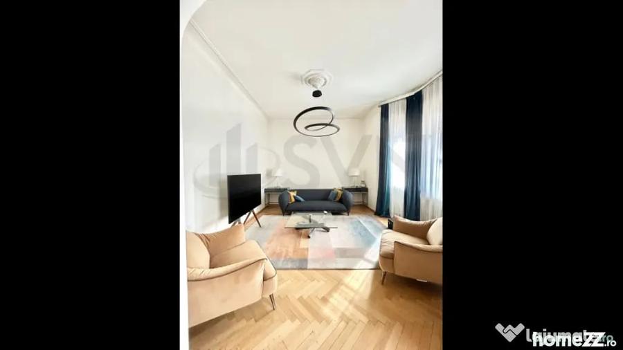 Casă cu 7 camere cu Teren 992 Mp în Aviatorilor