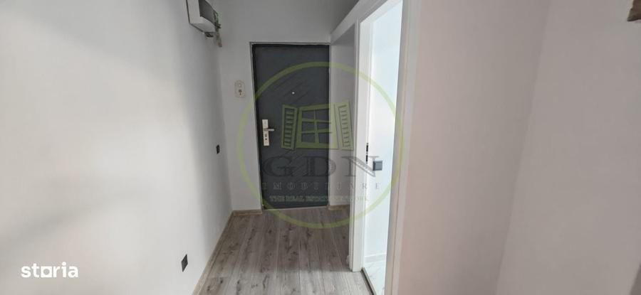 Apartament cu 2 camere semidecomandat în Sărari