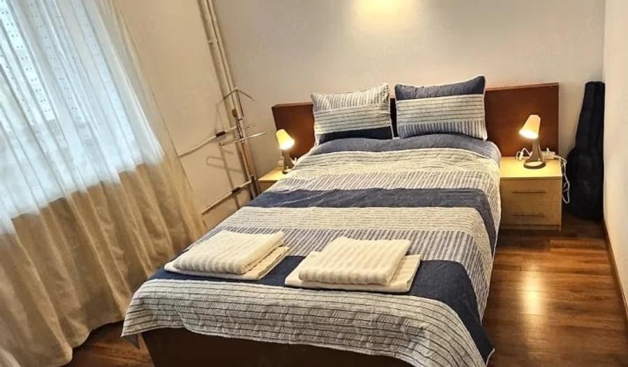 Apartament cu 3 camere semidecomandat, mobilat în Grivița