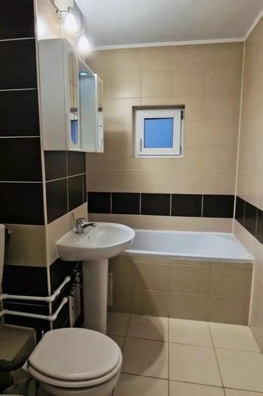 Apartament cu 4 camere decomandat, mobilat în Domenii