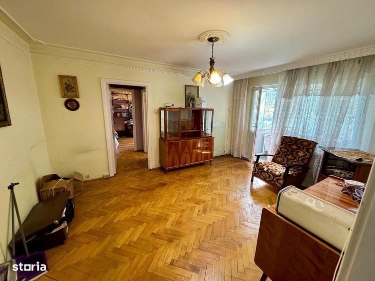 Apartament cu 2 camere semidecomandat în Podu Roș