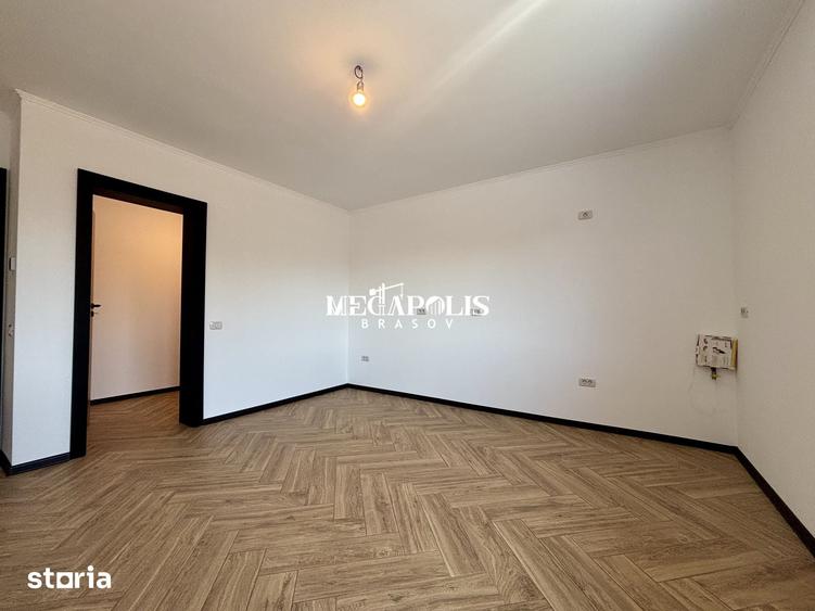 Casă cu 4 camere cu Teren 500 Mp în Tărlungeni
