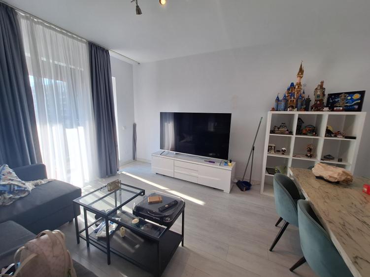 Apartament cu 4 camere în Politehnica