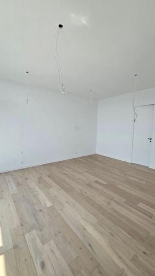 Apartament cu 4 camere decomandat în 13 Septembrie