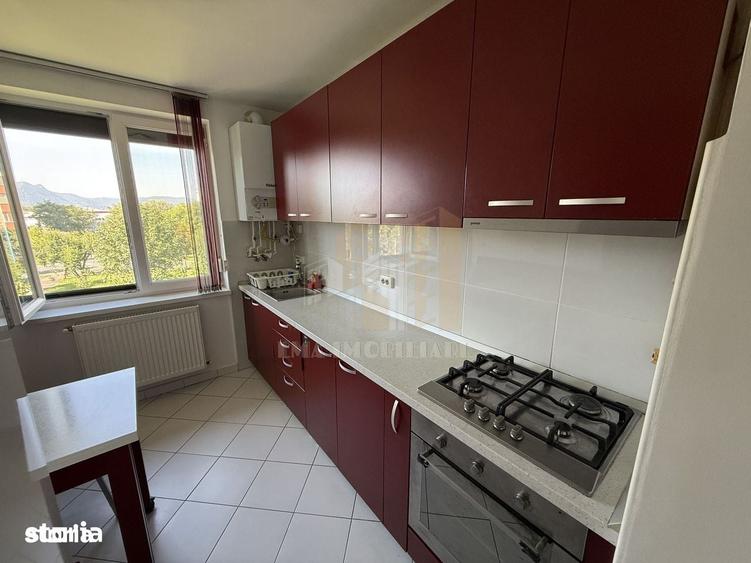 Apartament cu 2 camere decomandat în Hărmanului