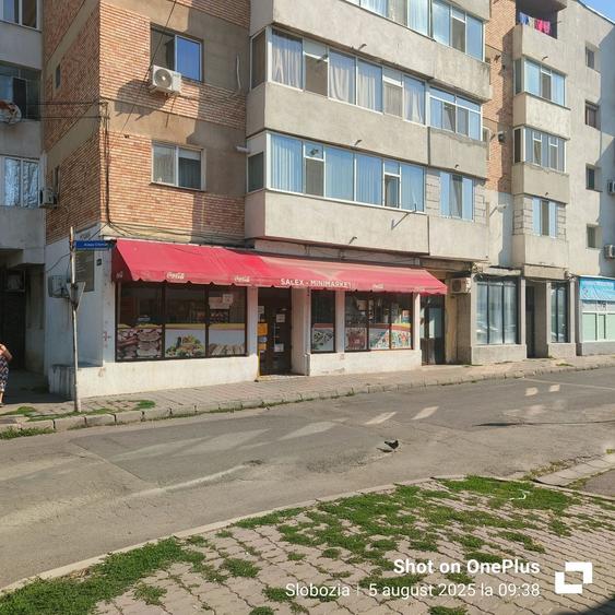 Spațiu comercial, de 54 mp, în Central
