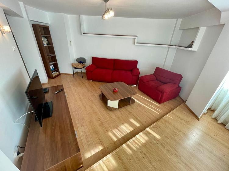 Apartament cu 3 camere decomandat, mobilat în Ultracentral