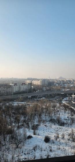 Apartament cu 3 camere decomandat, mobilat în Văcăresti
