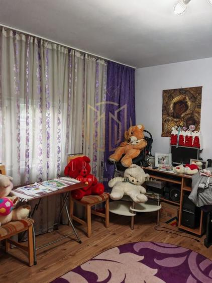 Casă individuală cu 4 camere cu Canalizare în Brâncoveanu