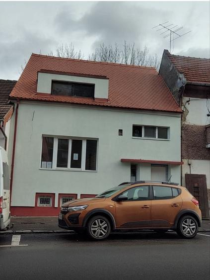 Spațiu comercial, de 307 mp, în Drumul Carului