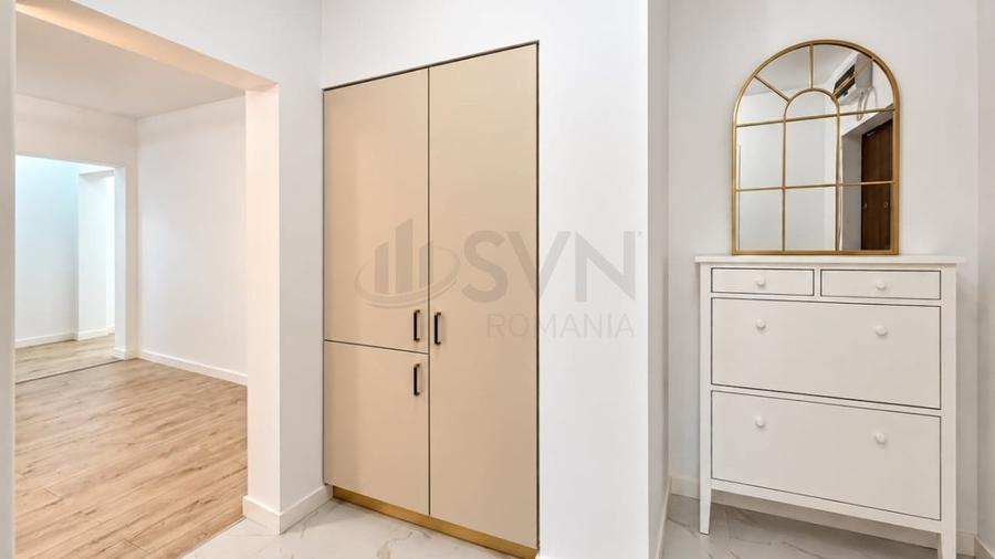 Apartament cu 3 camere semidecomandat, mobilat în Obor