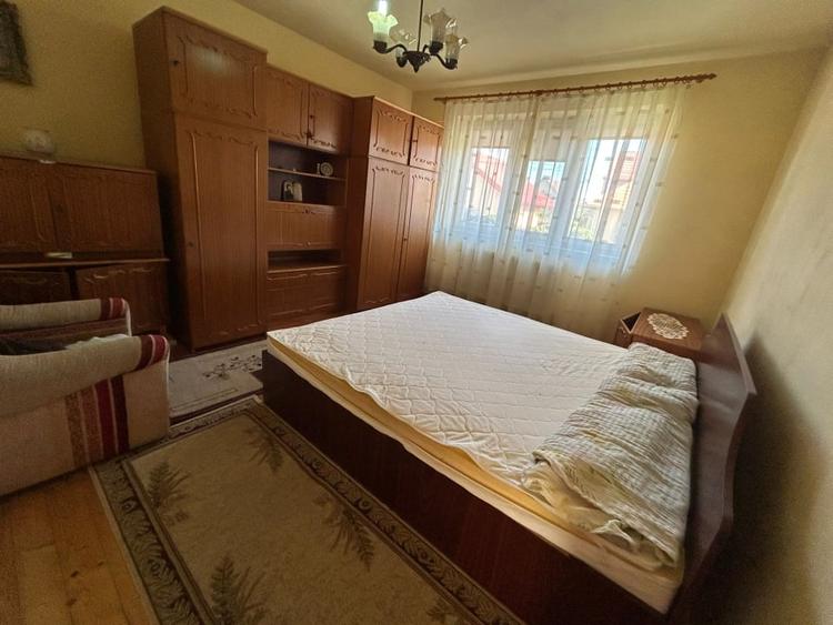 Casă individuală cu 3 camere cu Canalizare în Central