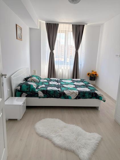 Apartament cu 2 camere semidecomandat în Florești