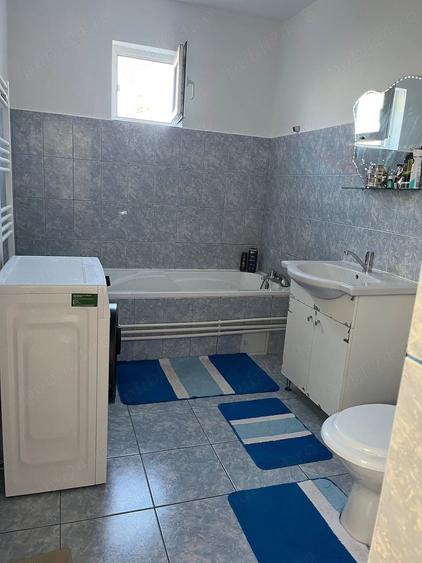 Casă cu 4 camere cu Teren 275 Mp în Central