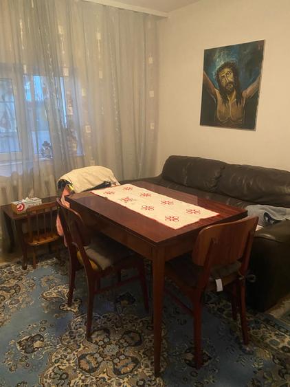 Casă individuală cu 6 camere cu Garaj în Km 5