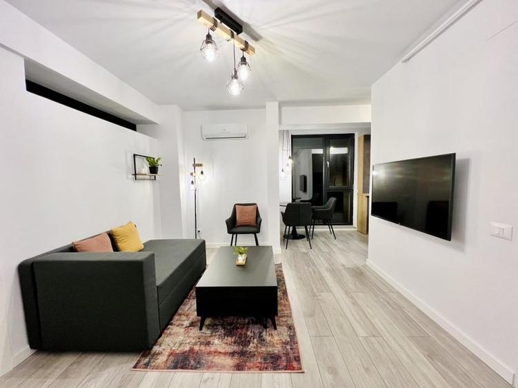 Apartament cu 2 camere semidecomandat, mobilat în 13 Septembrie