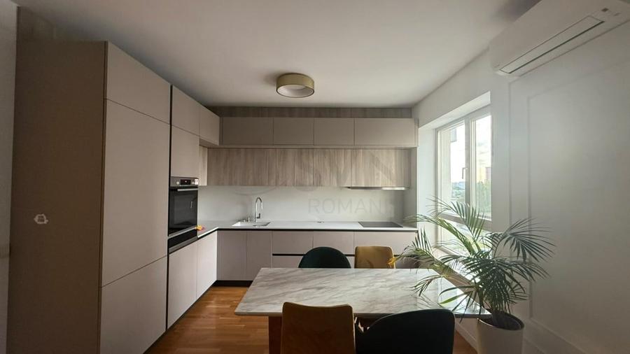 Apartament cu 3 camere decomandat, mobilat în 1 Mai