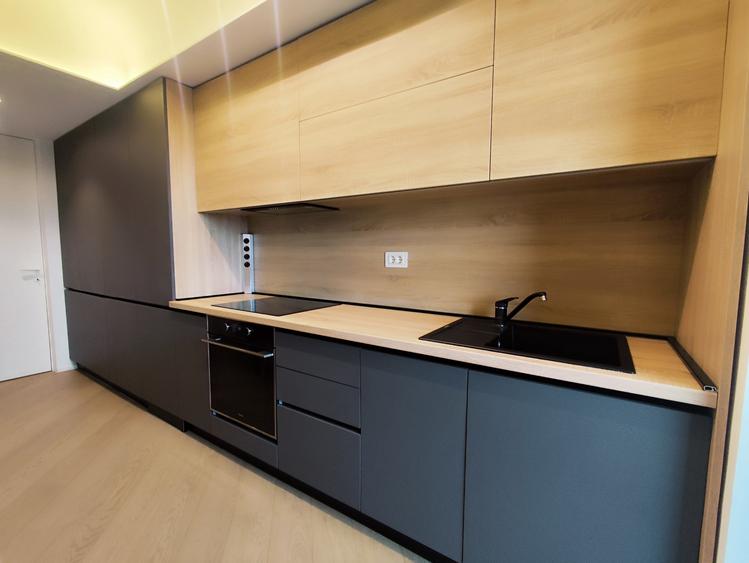 Apartament cu 3 camere decomandat în Cotroceni