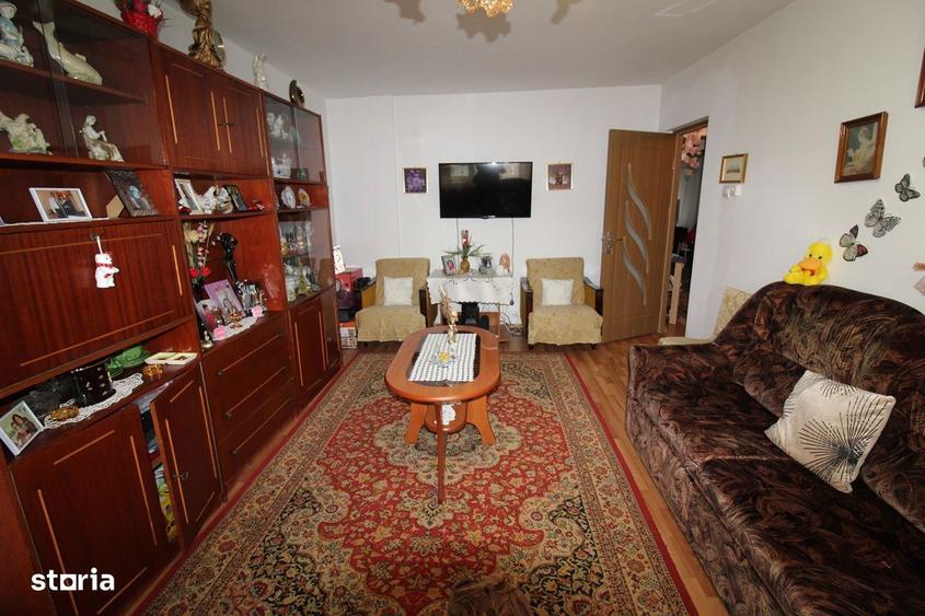 Vand apartament cu 3 camere in Hunedoara, zona M5-Dornica, 62mp... - 1