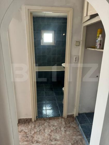 Apartament cu 3 camere decomandat, mobilat în Nord-Est