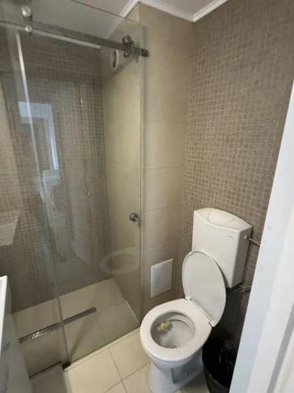 Apartament cu 2 camere semidecomandat, mobilat în Romană