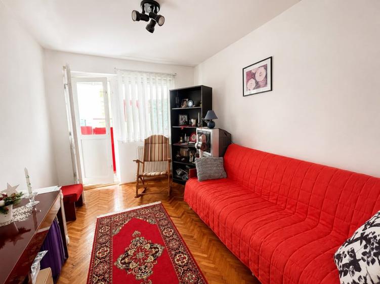 Apartament cu 3 camere decomandat în Tomis Nord