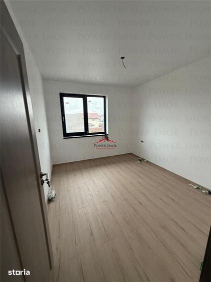 Casă cu 4 camere cu Teren 250 Mp în Tărlungeni