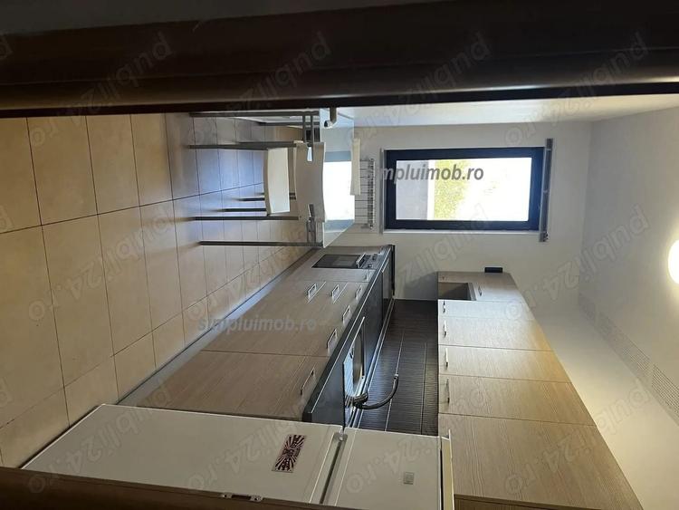 Apartament cu 2 camere decomandat, mobilat în Central