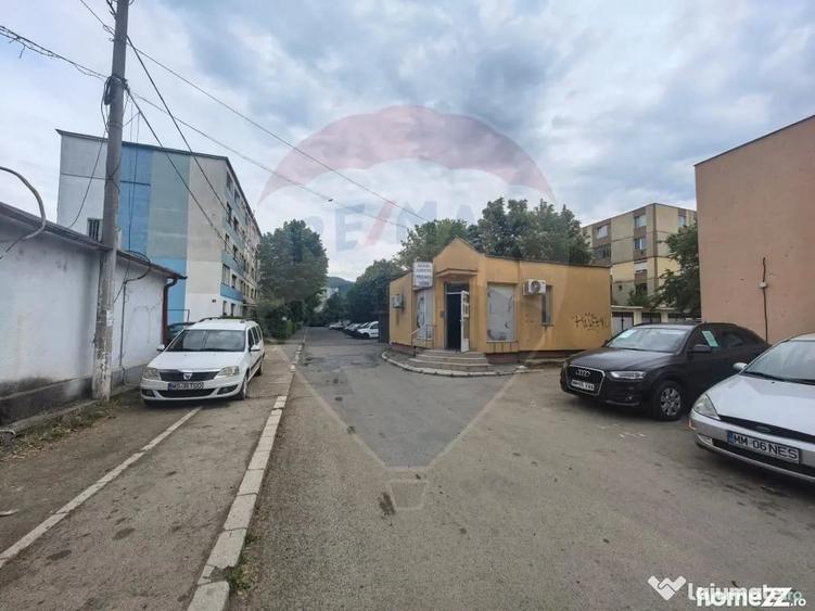Spațiu comercial, de 53 mp, în Decebal