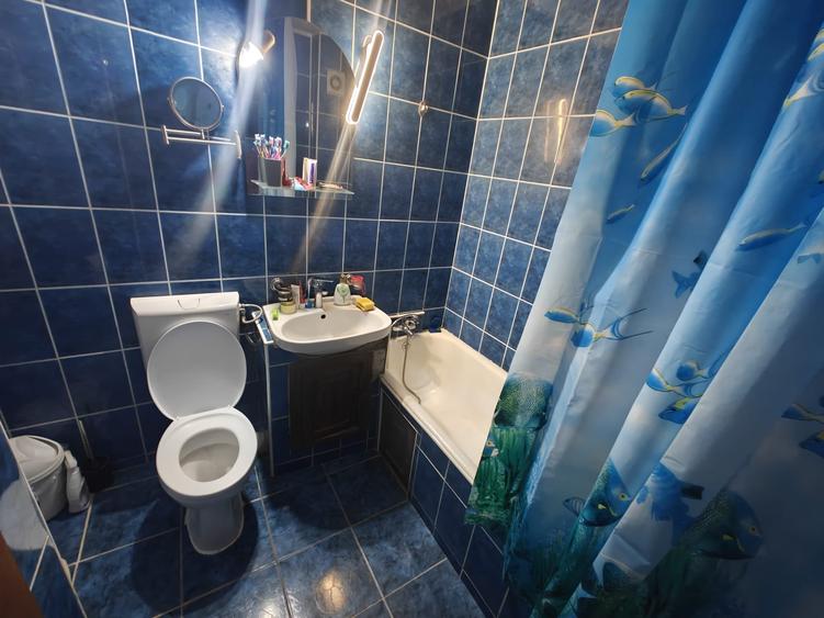 Apartament cu 3 camere în Aleea Sporturilor