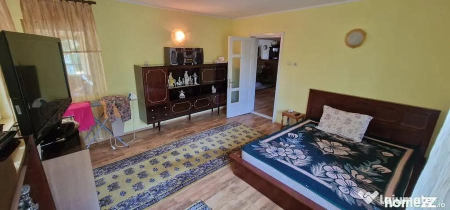 Casă cu 5 camere cu Teren 1000 Mp în Agigea