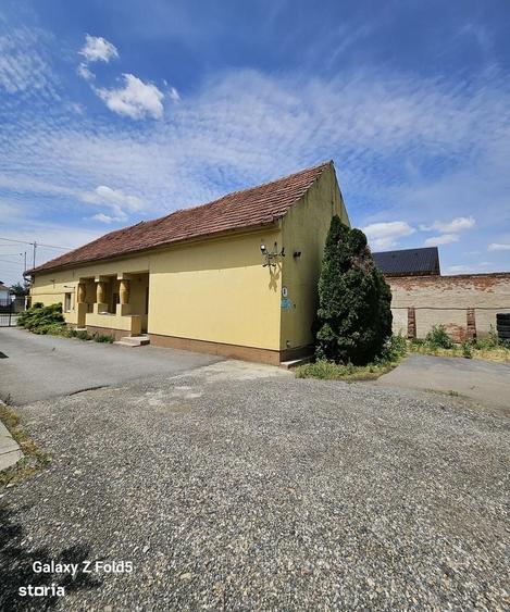 Spațiu comercial, de 150 mp, în Central