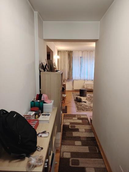Apartament cu 2 camere semidecomandat în Băneasa