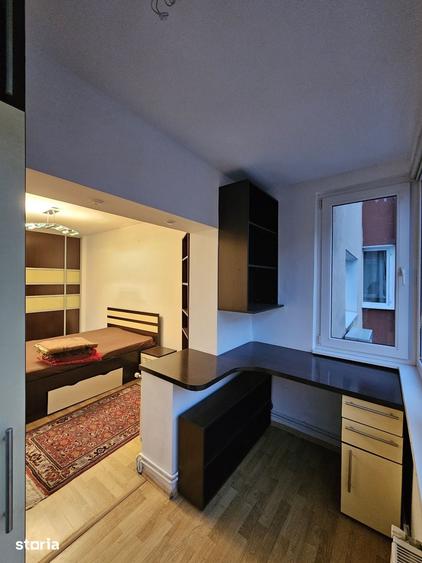 Apartament cu 3 camere decomandat în Griviței