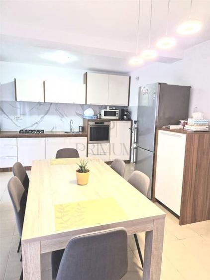 Casă cu 4 camere cu Teren 600 Mp în Dumbrăvița