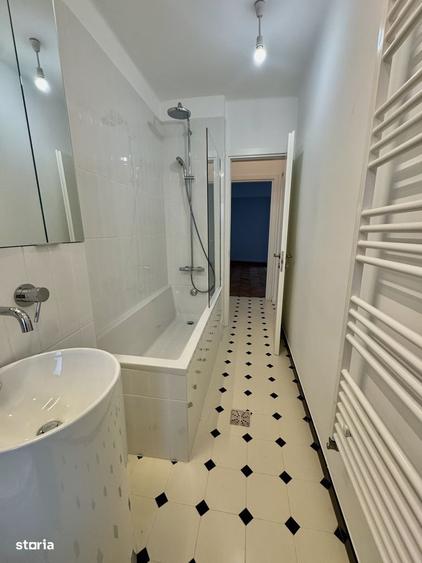 Apartament cu 3 camere în Amzei