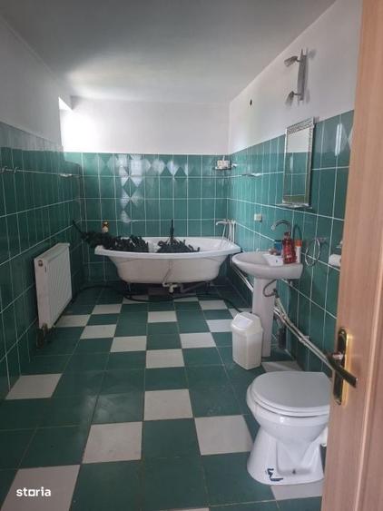 Casă cu 4 camere cu Teren 1000 Mp în Târgșoru Vechi