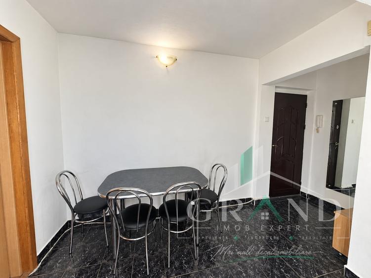Apartament cu 3 camere semidecomandat, mobilat în Gheorgheni