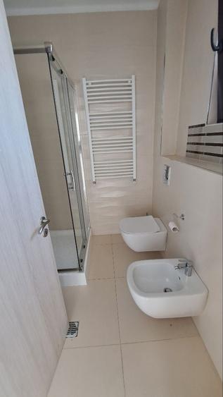 Apartament cu 3 camere decomandat în Dorobanți