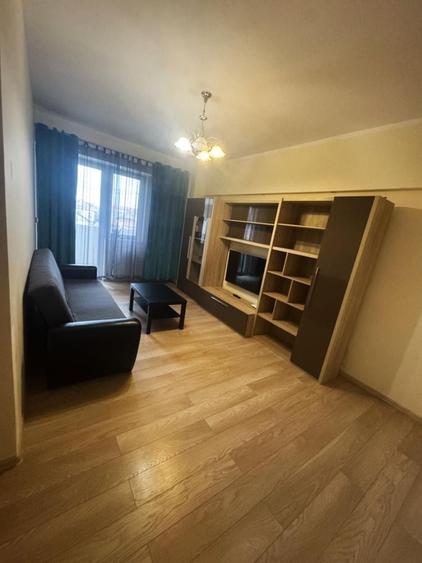 Apartament cu 2 camere decomandat în Mihai Viteazul