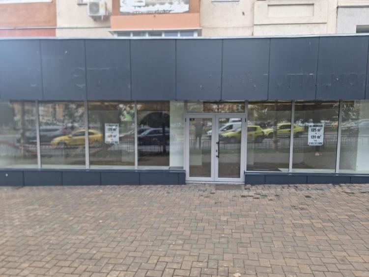 Spațiu comercial, de 120 mp, în 9 Mai