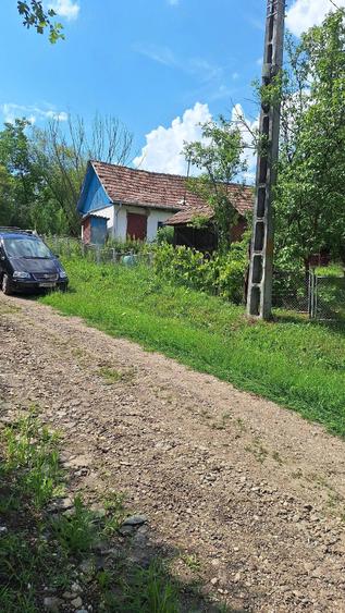Casă cu 2 camere cu Teren 6000 Mp în Tioltiur