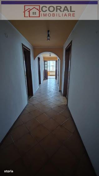 Casă cu 4 camere cu Teren 900 Mp în Decebal