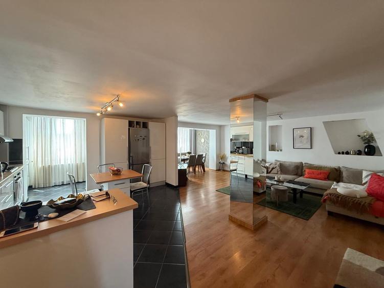 Apartament cu 3 camere decomandat în Dorobanți