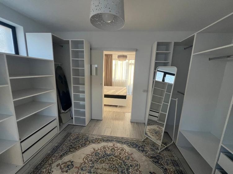 Duplex cu 4 camere cu Canalizare în Domnești