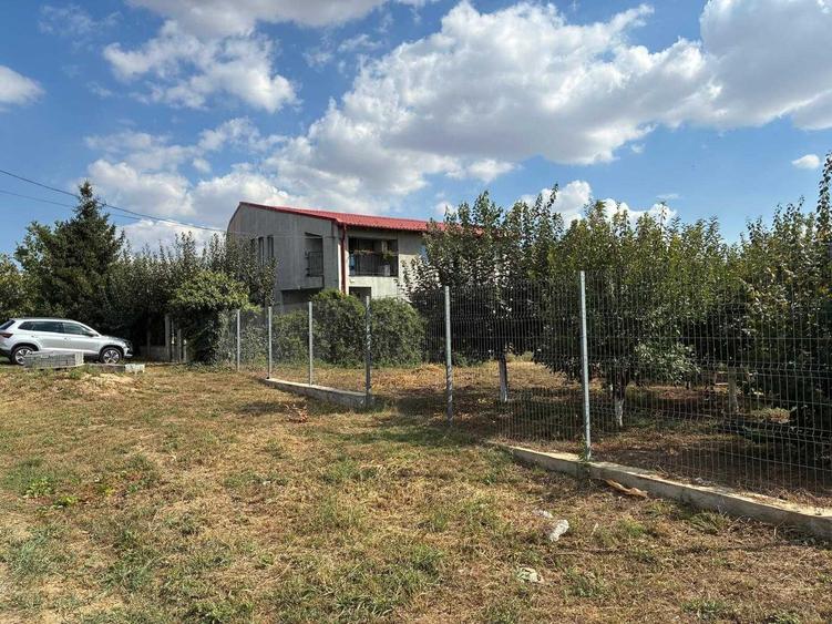 Casă cu 4 camere cu Teren 980 Mp în Săcălaz
