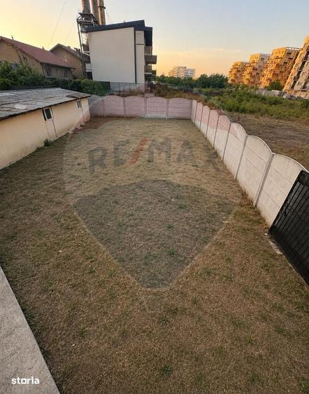 TEREN 530 MP P+4 PUZ Aprobat Sector 4 Ideal dezvoltare bloc Boutique - 1
